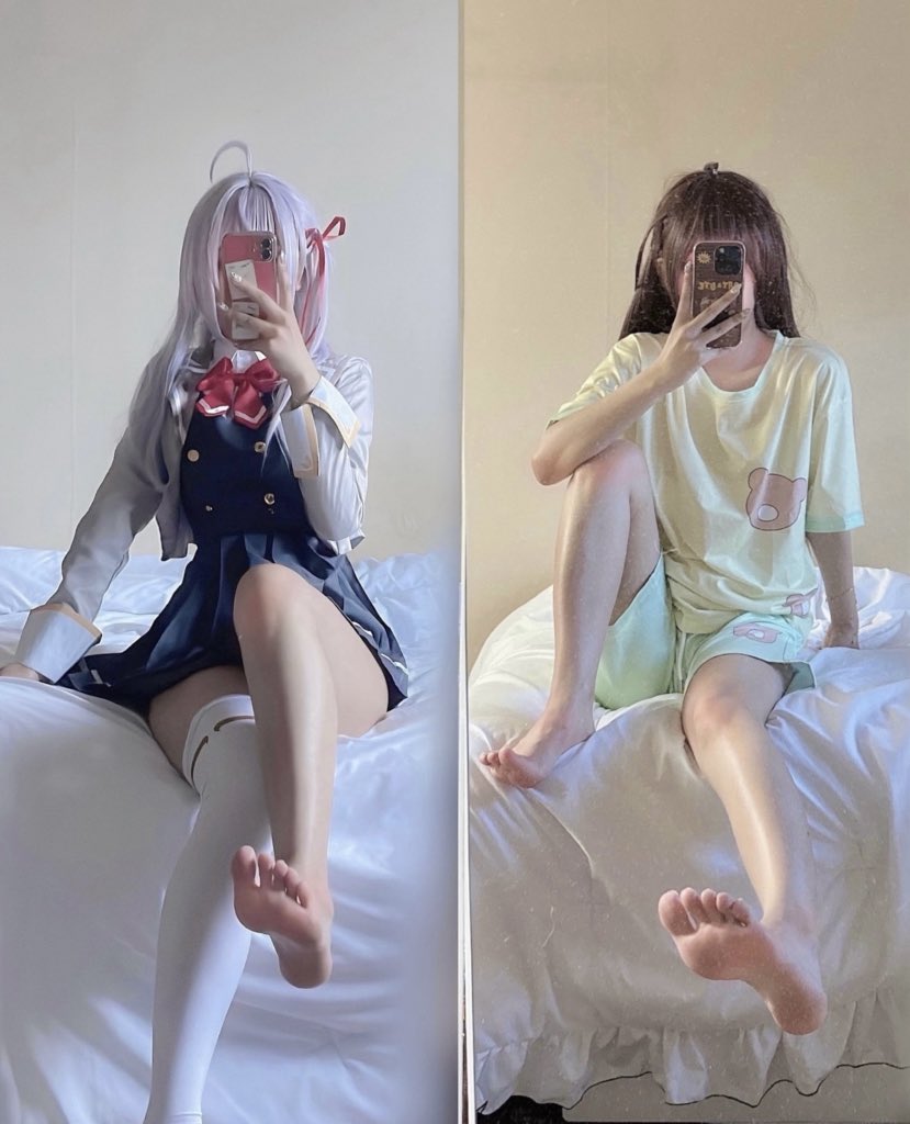 Roshidere cosplay (by @kxbatx)
